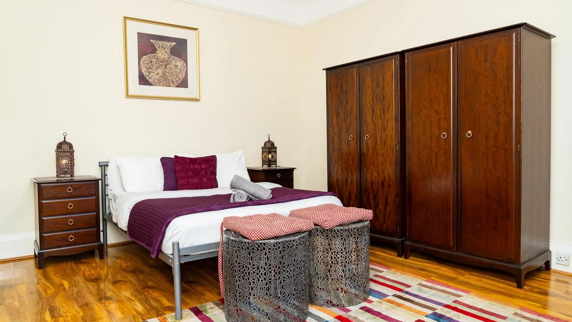 Luxury 4-Bedroom Townhouse, Free Parking, Near Portobello Beach, Sleeps 8 エディンバラ 0*,