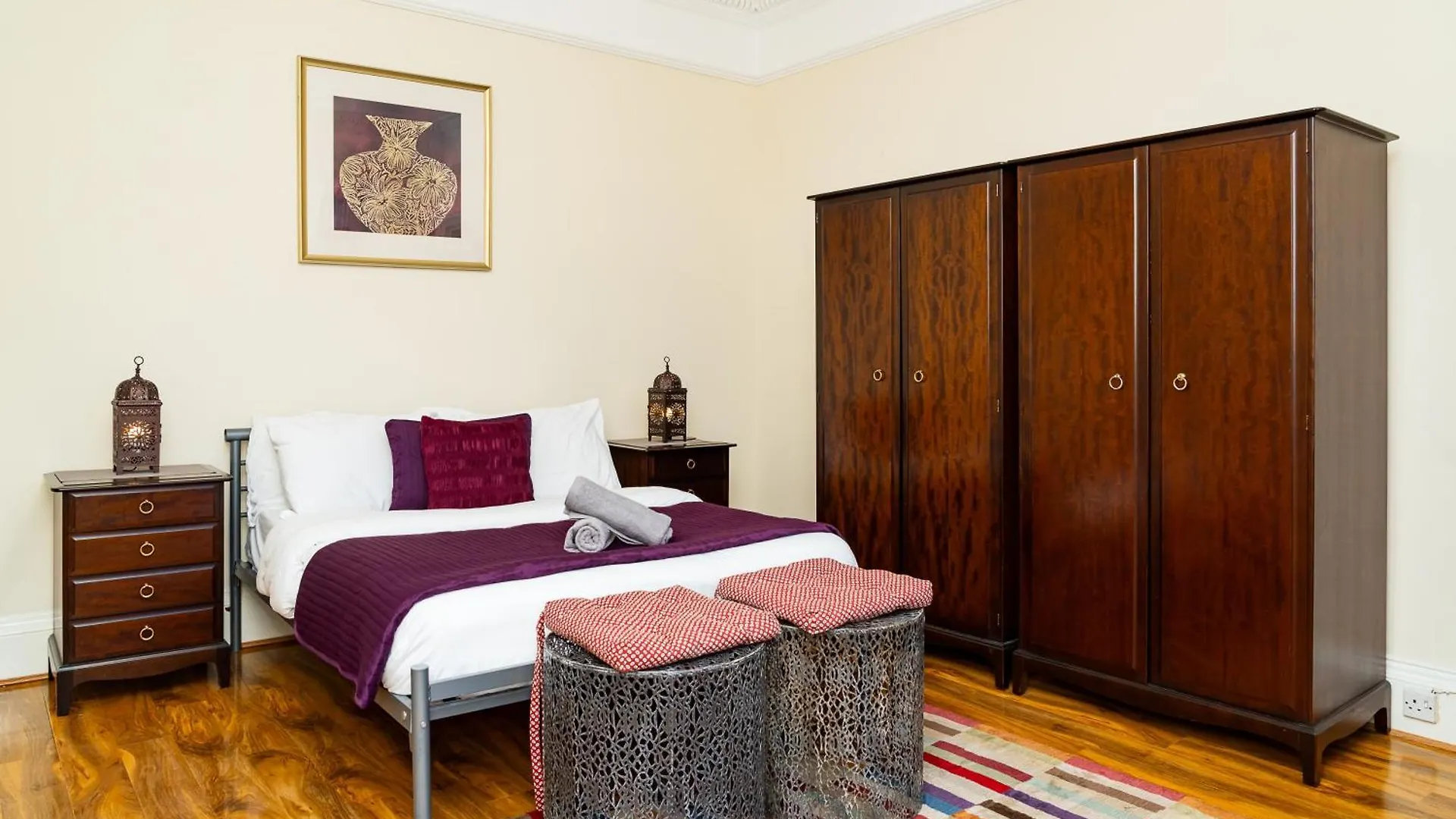 Luxury 4-Bedroom Townhouse, Free Parking, Near Portobello Beach, Sleeps 8 エディンバラ