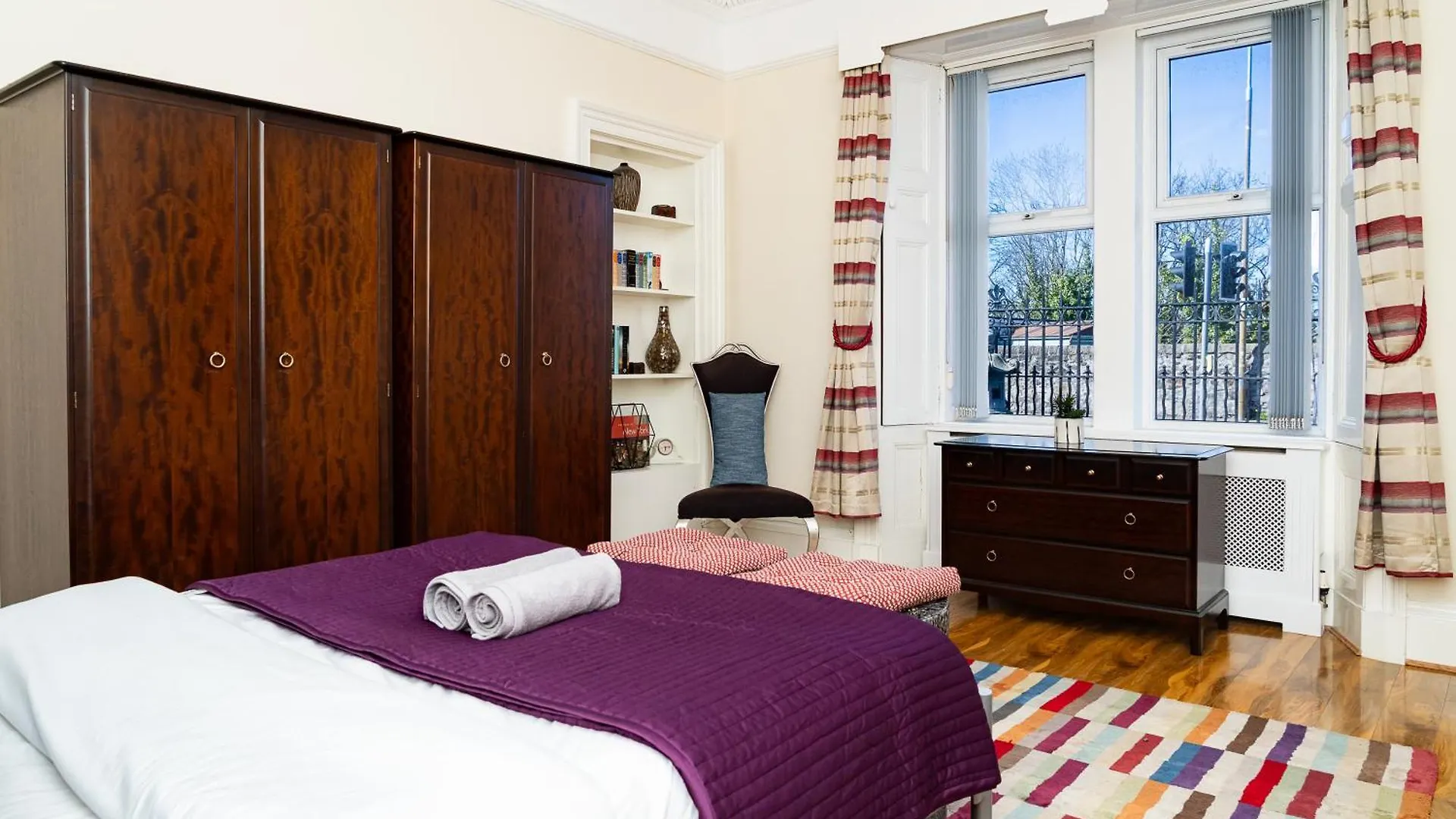 アパート Luxury 4-Bedroom Townhouse, Free Parking, Near Portobello Beach, Sleeps 8 エディンバラ