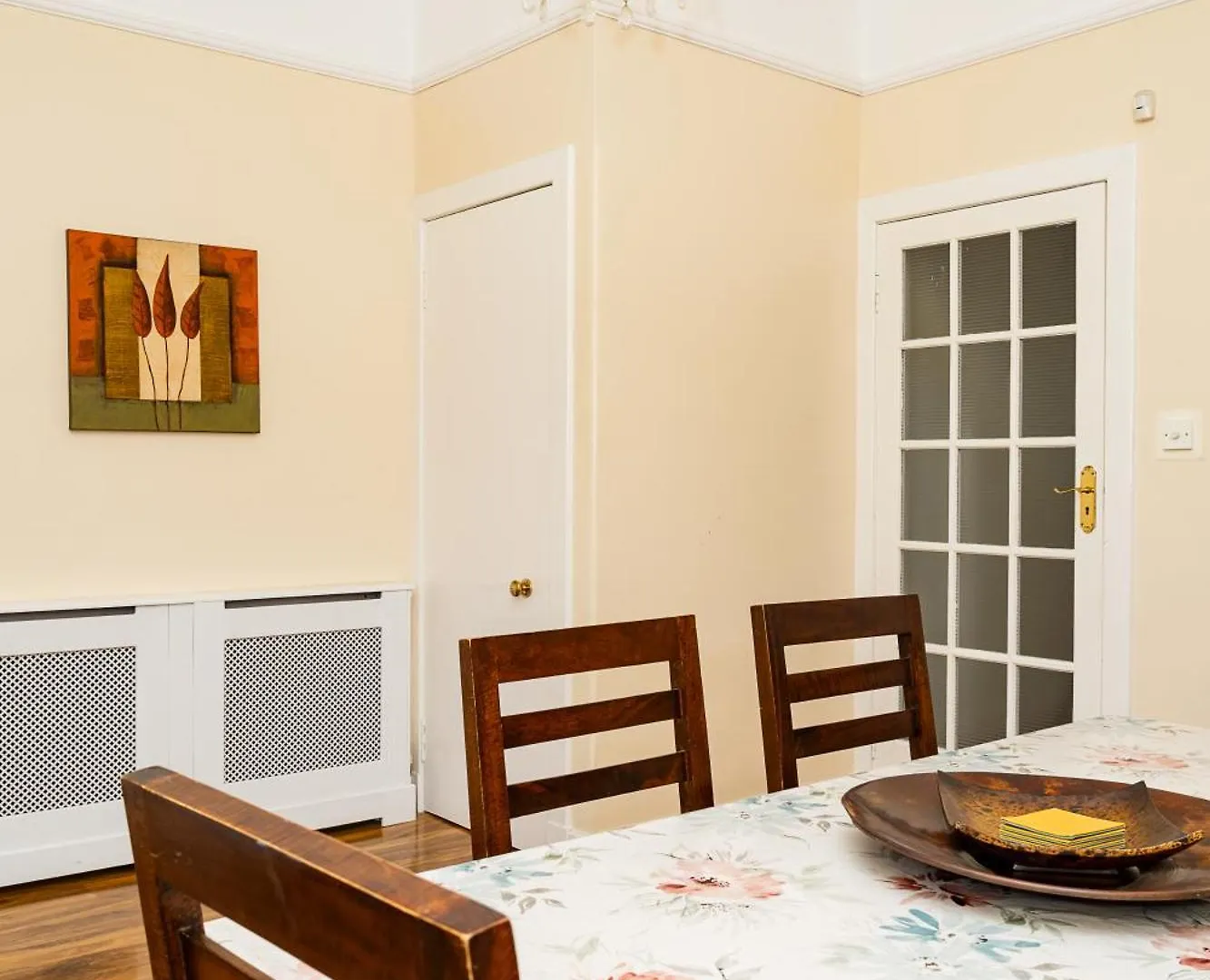 Luxury 4-Bedroom Townhouse, Free Parking, Near Portobello Beach, Sleeps 8 Edinburgh 0*,