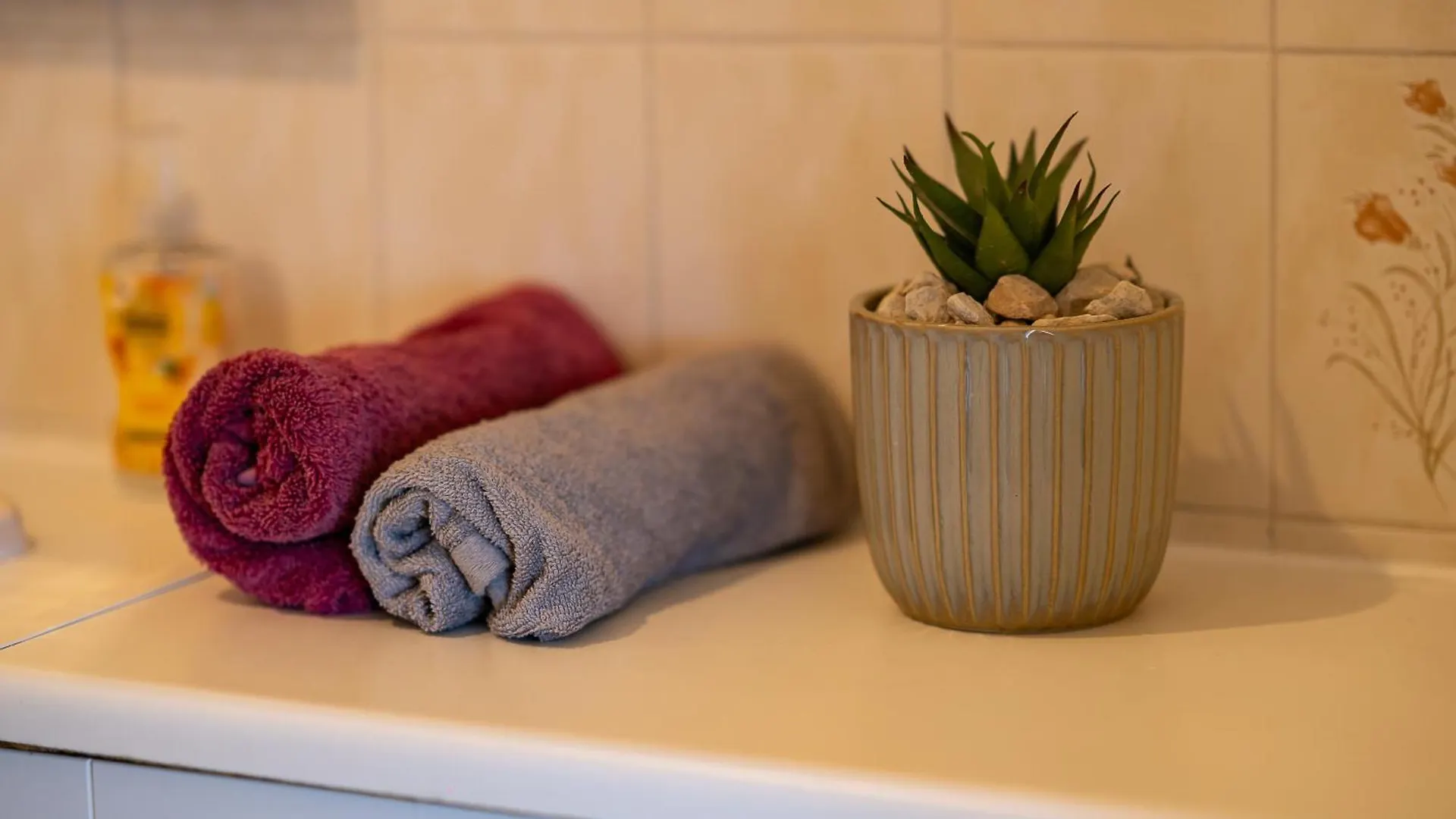 Luxury 4-Bedroom Townhouse, Free Parking, Near Portobello Beach, Sleeps 8 エディンバラ イギリス