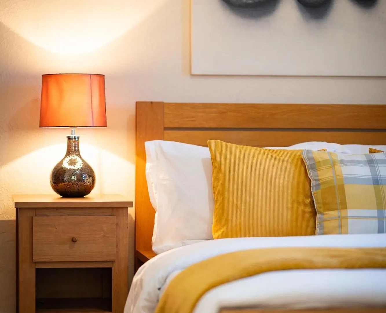 Luxury 4-Bedroom Townhouse, Free Parking, Near Portobello Beach, Sleeps 8 エディンバラ アパート